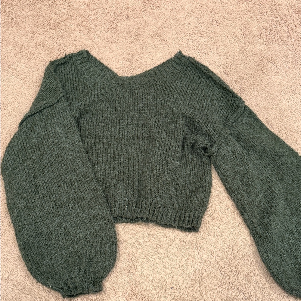 Lulu's Forest Green V-Neck Sweater